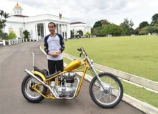 Jokowi Beli Motor Aliran...
