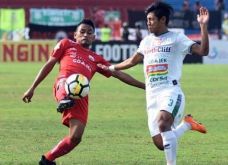 Persija Bermain Imbang...