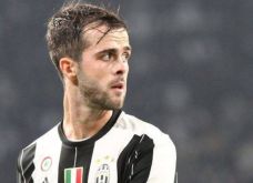 Juventus Ikat Pjanic...