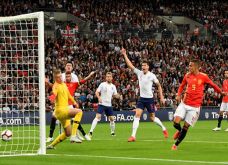 Spanyol Bekuk Inggris...