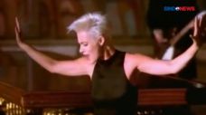 Marie Fredriksson, Vokalis...