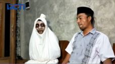 Hantu Pocong Sambangi...