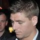 Bikin Pesta Natal, Gerrard...