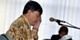 Ruang sidang tegang,...