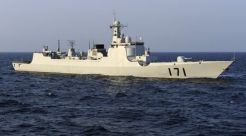 AL China lakukan simulasi penanganan bajak laut.