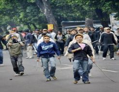 Berantas preman, polisi rawan langgar HAM