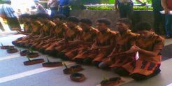 Tari Saman warnai demo di gedung KPK