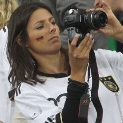 Di Inggris ada WAGs, Jerman punya FUFfers