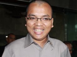 Besok nasib Denny Indrayana ditentukan