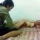 Video ibu siksa balita...
