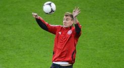 Laga spesial Nicklas Bendtner
