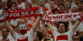Gawang kebobolan, fans lempar TV