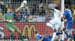 Italia trengginas, tapi sulit jebol Inggris