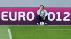 Prandelli berani ambil...