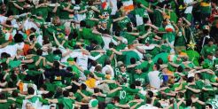 Penghargaan diberikan UEFA kepada fans Irlandia