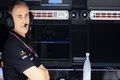 Bos McLaren yakin Hamilton akan bertahan
