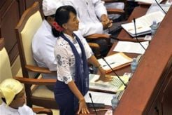 Suu Kyi desak Parlemen Myanmar lindungi Rohingya