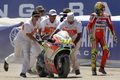 Rossi berjuang jaga spirit balapan