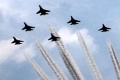 Gemuruh F-16 & Sukhoi di langit Jakarta