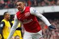 Lescott gantikan posisi Oxlade-Chamberlain
