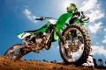 Ngabuburit sambil nonton atraksi motor trail
