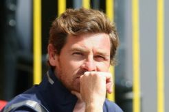 Ditinggal Modric, AVB sulit cari pengganti