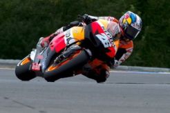 Pedrosa menangkan duel sengit duo Spaniard