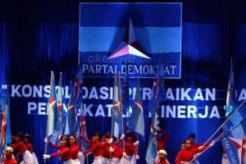 Ratusan kader Demokrat mundur fenomena biasa