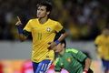 Bungkam kritik, Brasil cukur Cina 8-0