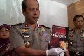Thoriq cs tiru cara kerja kelompok Dr Azhari