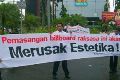 Banyak reklame melanggar di Surabaya