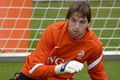 Barcelona lirik kiper timnas Belanda