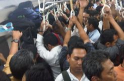 Warga Komuter tolak kenaikan tarif KRL