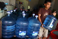 Oktober, pasokan air galon dijanjikan normal