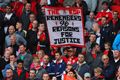 Suporter Liverpool & United masih saling benci