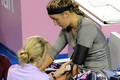 Kepala pusing, Azarenka pilih mundur