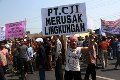 Buang limbah, nelayan demo PT CJI