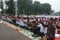 Sulit air, warga gelar salat istisqa