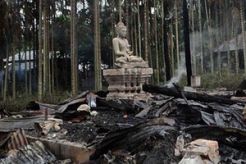Muslim Rohingya dituding terlibat pembakaran kuil