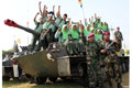 Warga Alastlogo-Marinir rayakan HUT TNI