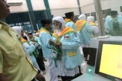 Kejatuhan ubin granit, 1 jamaah haji kritis