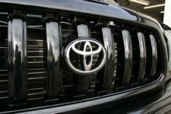 Bermasalah, Toyota tarik 7,4 juta mobil