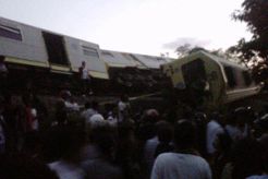 KA ke Yogya dibatalkan, penumpang menumpuk