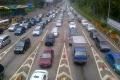 Innova terbakar, Tol Karang Tengah macet