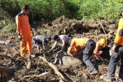 Banjir Mamasa, 16 orang tewas