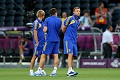 Shevchenko siap latih Ukraina ?