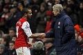 Wenger siap lepas Walcott demi Sterling