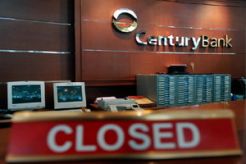 Besok, KPK ungkap 2 tersangka Century ke DPR