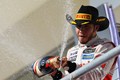 Hamilton puas bisa menyalip Vettel