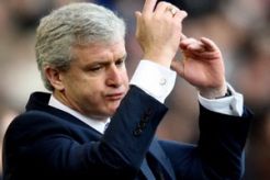 Hughes dipecat QPR, Bowen pelatih sementara